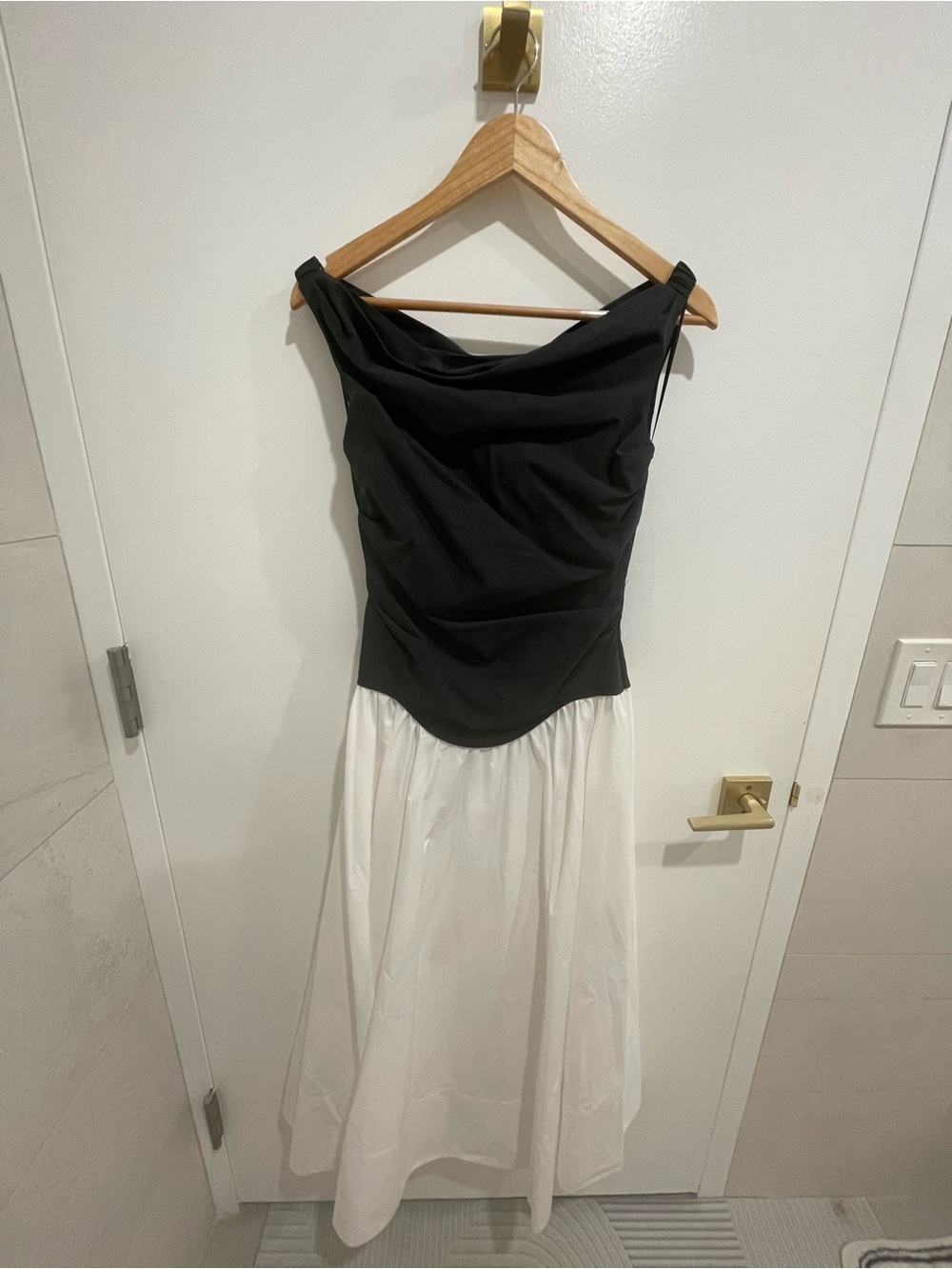 NWT SIMKHAI Cersei Drop-Waist Off-the-Shoulder Midi Dress SIZE 2